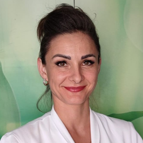 Györgyi Pediküre und Nageldesign Spezialistin für Pediküre, Zehennagel-Lackierung, Gellack, Shellac und Spangenspezialistin