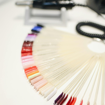 Maniküre-Behandlungen schöne Gel-Nagellack-Farbpalette